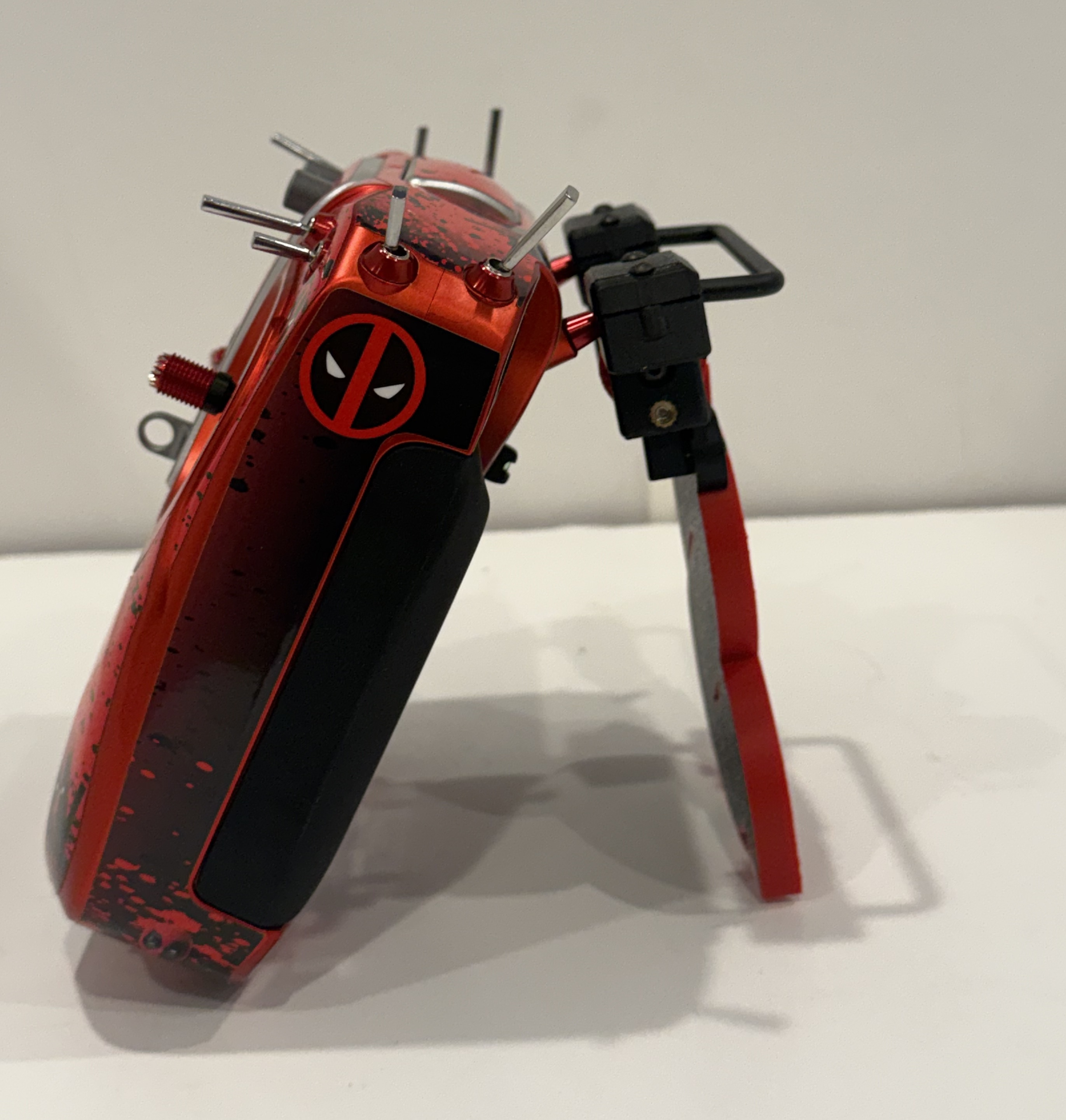 Spirit WAVE transmitter with the folding indexed stand deployed